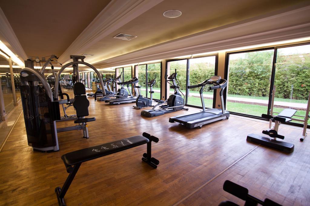 켄지 클럽 악달 메디나 - 올 인클루시브 Lahebichate 외부 사진 The gym at the hotel